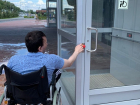 Волгоградцы призвали чиновников ездить на инвалидной коляске, чтобы почувствовать "комфорт" города