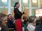 Елена Исинбаева побывала на юбилее родной спортшколы в Волгограде