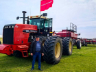 Волгоградский фермер показал мощный трактор в деле