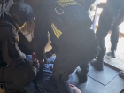 Задержание двоих гаражных вымогателей под Волгоградом попало на видео