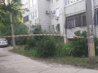 Матрас рухнул с 3-го этажа на голову жительнице Волжского: женщина в больнице