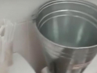«Одноразовые стаканы моют и снова дают детям»: работник снял на видео жуткие условия в детском саду №121 в Волгоградской области