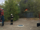 Волгоградцев напугал загоревшийся гараж на севере Волгограда