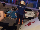 Водитель за рулем Hyundai протаранил столб в Волжском и умер на руках врачей