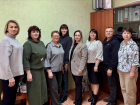 Зрелые дамы вытеснили мужчин из волгоградских ТИКов