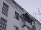 С крыш многоэтажек Волгограда летят сосульки: есть пострадавшая