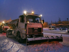 В ночь дороги Волгограда будут расчищать от снега 87 спецмашин