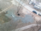 Находчивые сотрудники кафе в Волгограде слили под окна жилого дома вонючую жижу