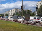 ДТП на юге Волгограда "закрыло" автомобилистов в пробке