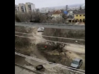«Не верю своим глазам!»: жителям самого жуткого общежития после публикации «Блокнот Волгоград» убрали двор