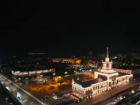 Притягательно красивый ночной центр Волгограда на видео показал блогер