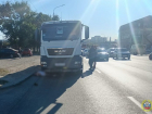 Тягач насмерть сбил пешехода в Волгограде – видео