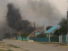 Жилые дома горят в Иловлинском районе Волгоградской области