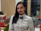 Как выбрать кеды в 45+, чтобы выглядеть дорого и стильно