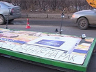 Под Волгоградом «Приора» протаранила рекламный щит: двое в больнице