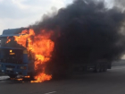 В Волгоградской области на федеральной трассе загорелась фура
