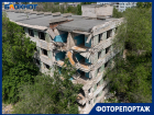 Стена отвалилась 10 лет назад: тревожные снимки заброшенного общежитие Минобороны в Волгограде
