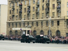 Легендарный Т-34 открыл проезд военной техники на параде в Волгограде