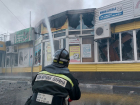Названа причина попавшего в федеральные сводки пожара на рынке в Волжском
