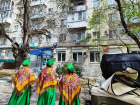 Волгоградскому ветерану устроили персональный концерт под балконом