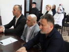 «Отрубить руки по локоть»: общественная палата Чечни собралась на экстренное заседание из-за сожжения Корана в Волгограде