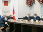 Волгоградский губернатор не исключил приостановления работы предприятий из-за «омикрона»