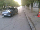 На юге Волгограда автоледи на «четырнадцатой» протаранила дерево