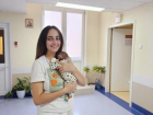 В Волгограде медики спасли недоношенную малышку весом всего 740 граммов