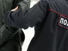 Под Волгоградом селянин набросился с топором на полицейского