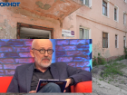 Ведущий Александр Гордон назвал мэрию Волгограда «дебилами» за задержание журналистки с наручниками