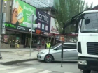 В Волгограде эвакуируют машины у «торгушки»