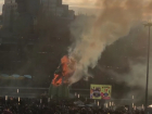 Видео сожжения огромного чучела масленицы в Волгограде