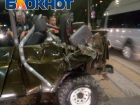 Военный КамАЗ переехал велосипедиста, врезался в УАЗ и скрылся в Волгограде: видео