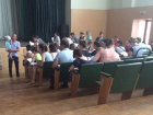 Глубокой ночью родители выстроились в очередь, чтобы устроить малышей в детские сады Волгограда