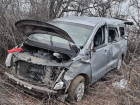 Микроавтобус с пассажирами разбился на трассе под Волгоградом, водитель погиб