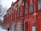 Не протирали поручни каждые два часа: замдиректора Казачьего театра оштрафован в Волгограде