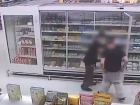 Сливочного масла на 10 тысяч запихнули в штаны двое подростков в Волгограде