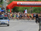42 километра пробегут вдоль набережной самые выносливые волгоградцы