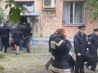Жители взорвавшегося в Волгограде дома забирают из полуразрушенных квартир свои вещи