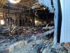 «Уже виновато зарядное устройство»: предпринимателей пустили на сгоревший Качинский рынок в Волгограде