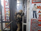 С горящего Качинского рынка в Волгограде эвакуировили более 150 человек