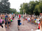 Мощную водяную битву устроили в центре Волгограда в самый жаркий день июля