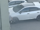 Парковочная война с пинками Lexus у элитных высоток в Волгограде попала на видео