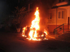 В Волгограде ночью сгорела «Лада Приора»