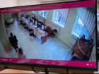 Обычную лампочку выдали за видеокамеру настойчивые искатели подлогов на выборах в Волгограде
