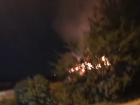 Горящий частный дом в Волгограде попал на видео