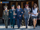 Волгоградский губернатор выгнал чиновников на работу в майские праздники