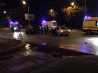 Коммунальная авария в центре Волгограда привела к тройному ДТП﻿