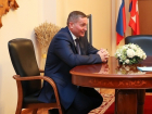 Волгоградка просит губернатора купить ей машину