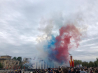 200 тысяч рублей после парада в Волгограде выпустили в небо 